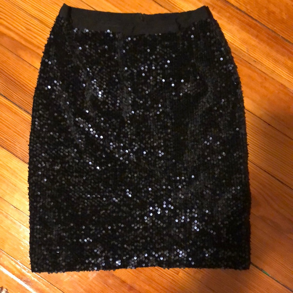 Ann Taylor dark navy pencil skirt